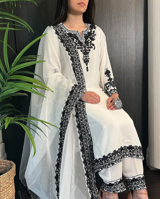 Embroidered organza shirt with trouser and dupatta 3PC dress for women in Pakistan